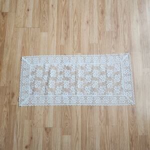 Ivory Lace Table Runner 32x15 Floral Doily Dresser Scarf Cottage Shabby Chic